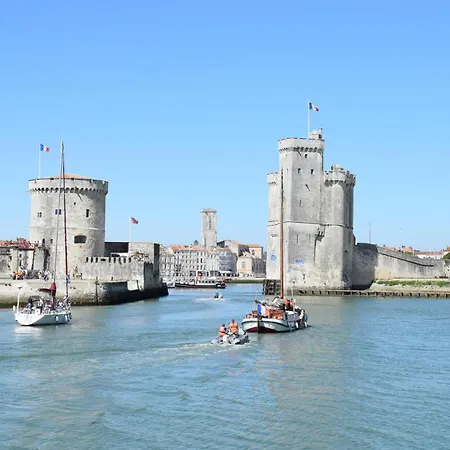 Beautiful Home In Royan With Wifi Holiday home Royan