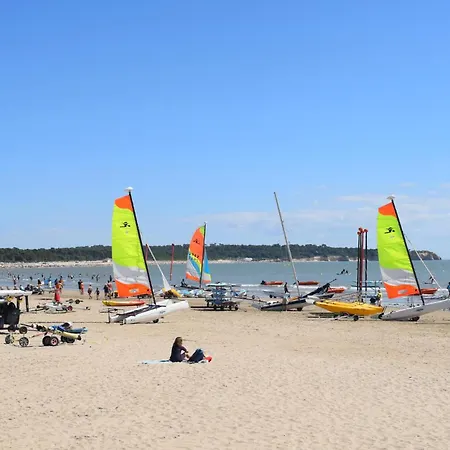 Beautiful Home In Royan With Wifi Holiday home *