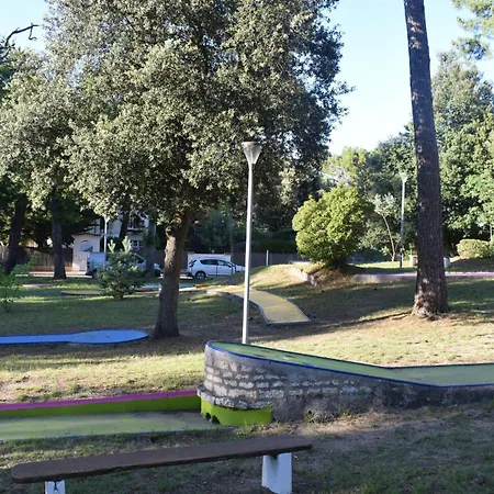 Holiday home Beautiful Home In Royan With Wifi *